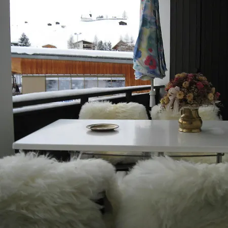Haus Bruggli A25 *